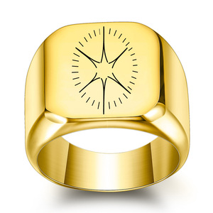 Bague pour homme en acier inoxydable 18 mm carrée avec motif étoile gravé au laser, bijou à porter au quotidien - Product Image 4