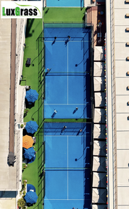 Terrain de padel panoramique extérieur en acier galvanisé à chaud LUX avec finition peinture poudrée, résistant au vent et anticorrosion - Product Image 4