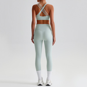 Set Yoga 2 pezzi da donna rapido asciutto e traspirante leggero abbigliamento sportivo Cross Back reggiseno sportivo senza cuciture anteriori per palestra <span class=keywords><strong>Fitness</strong></span> - Product Image 4