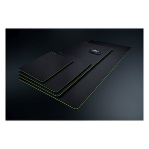 Tapis de souris GIGANTUS V2 Medium Noir RZ02 03330200 R3M1 - Product Image 1