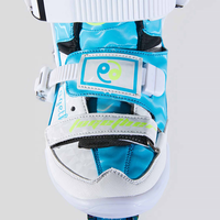 Chaque patin à roulettes de slalom en ligne professionnel en PP renforcé de fibre de verre pour enfants et adolescents avec ABEC-9