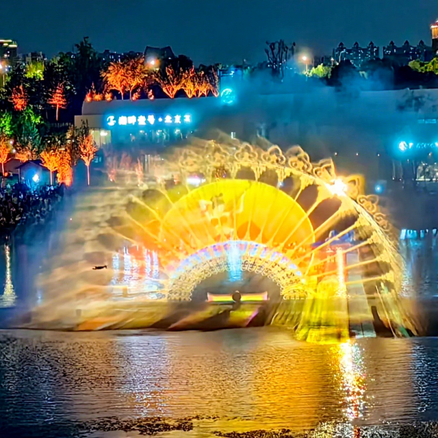 Chaohua Outdoor Floating Lake Musical Fountain Show 3D Holographic Laser Digital Water Screen Movie Projection LED Light System