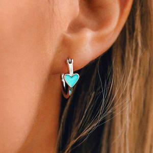 Orecchini a Cerchio a Forma di Cuore E2057, Placcati in Oro, in Lega di Zinco con Incisione 'Love', Regalo Romantico Unisex - Product Image 6