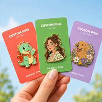 Épingles en émail personnalisées avec carte de support, badges de revers personnalisés avec logo et personnages mignons pour la vente au détail, emballage cadeau, fournisseur en gros