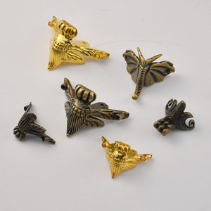 Wenzhou Platinum Link <b>Elephant</b> Trunk <b>Decorative</b> Feet Zinc Alloy Bronze Color For Bag Accessories - Product Image 3