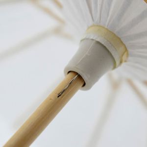 Parasol en papier blanc vierge à personnaliser avec manche en bois, non fini, pour la peinture artistique, les mariages et la décoration de fêtes - Product Image 5