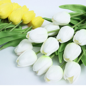 ดอกทิวลิปจิ๋วประดิษฐ์ ช่อดอกไม้สีเหลืองส้ม สำหรับตกแต่งงานแต่งงานและบ้าน ดอกไม้ผ้าไหม ต้นไม้ปลอม เทคโนโลยีการปั๊มนูน - Product Image 3