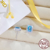 Boucles d'oreilles clous en argent sterling 925, zircon cubique bleu taille émeraude, avec halo, hypoallergéniques, bijoux d'oreille pour femme, usage quotidien