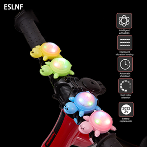 Feu arrière de vélo LED coloré, mini lampe étanche pour VTT et vélo de route, éclairage de sécurité nocturne, accessoires de vélo - Product Image 1