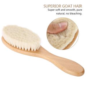 Cepillo de pelo de madera natural con cerdas suaves de cabra, masajeador de cuero cabelludo, cepillo antiestático - Product Image 4