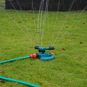 Arroseur de jardin à jets multiples, rotation automatique en plastique, 28 L/min, système d'arrosage pour pelouse et jardin - Product Image 3