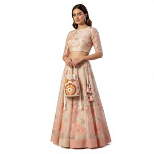 Sac Potli en Lin Brodé Traditionnel pour Femme – Cadeau de Mariage, Saint-Valentin, Fête Nuptiale – Écologique, Durable, Tendance, en Nylon - Product Image 1