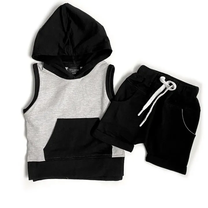 Little Boys Casual夏Outfits Black Tank Hoodies Drawstring Shorts Kids 2個セット