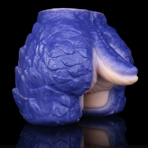 Masturbador Masculino de Silicona con Diseño de Doble Canal, Estilo Dragón, Tacto Suave, Funda de Placer Masculina con Forma de Cadera de Dragón - Product Image 2