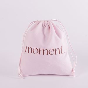 Pochette en velours rose personnalisée avec cordon de serrage pour cadeaux, artisanat, faveurs de mariage, bijoux et fêtes - Product Image 1