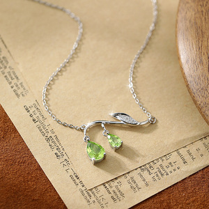 Collier ras-de-cou Feuille d'olivier avec 9 pierres précieuses naturelles colorées en forme de goutte d'eau, en argent sterling 925 plaqué or, design minimaliste - Product Image 5