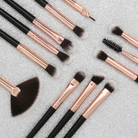 Lot de 12 pinceaux de maquillage pour les yeux, nouvelle arrivée, les plus vendus, en nylon végétalien, pour un maquillage délicat des yeux, ensemble professionnel de pinceaux cosmétiques