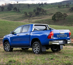 <span class=keywords><strong>Toyota</strong></span> Hilux 2.8D-4x4 <span class=keywords><strong>INVINCIBLE</strong></span> MHEV Usada <span class=keywords><strong>2022</strong></span>, Volante a la Izquierda, Dark Turbo - Product Image 2