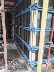 Poutre <span class=keywords><strong>de</strong></span> coffrage en acier galvanisé réutilisable pour mur <span class=keywords><strong>de</strong></span> cisaillement, durable, pour construction résidentielle en béton - Product Image 6