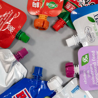 Sacs de boisson en plastique imprimés personnalisés boisson de qualité alimentaire debout 100ml Jelly Juice pochette à bec verseur