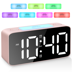 <span class=keywords><strong>Sveglia</strong></span> digitale a LED RGB con luce notturna Snooze <span class=keywords><strong>2</strong></span> porte per caricabatterie USB <span class=keywords><strong>sveglia</strong></span> da tavolo per l'arredamento della camera da letto - Product Image 2