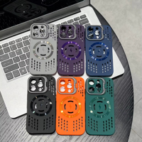 Étui de téléphone magnétique tendance avec coque arrière en métal, protection de l'objectif de l'appareil photo, étui de protection souple pour iPhone