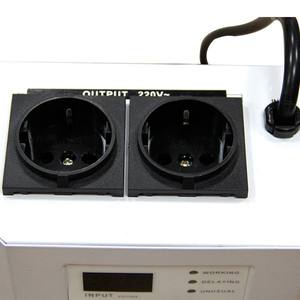 Estabilizador de corriente eléctrica de pared controlado por voltaje ampliamente utilizado 600VA - Product Image 5