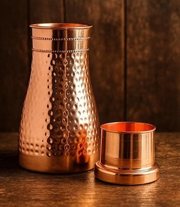 Bouteille d'eau en cuivre écologique de qualité supérieure, design portable pour la maison, le bien-être, l'extérieur et le bureau, favorise une hydratation saine et un mode de vie quotidien équilibré - Product Image 5