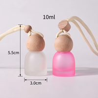 Bouteille de parfum vide en verre givré coloré avec logo personnalisé, 10 ml, diffuseur d'air pour voiture, bouteille suspendue avec couvercle en bois