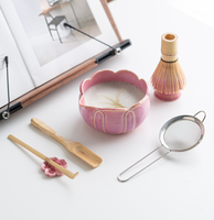 Ensemble de 4 ustensiles à matcha créatifs en forme de fleur, émaillés au four, bol à matcha en céramique, support pour fouet, fouet en bambou, cuillère