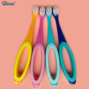 Cepillo de Dientes para Bebé Haochi Liangpin, Paquete de 1, Cerdas Suaves, Orificio Redondo, para Bebés de 0 a 3 Años, Entrenamiento de Dentición - Product Image 1