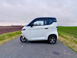 Mini coches eléctricos baratos superventas de 3 <span class=keywords><strong>ruedas</strong></span> <span class=keywords><strong>para</strong></span> triciclos motorizados de coches inteligentes <span class=keywords><strong>para</strong></span> adultos - Product Image 3