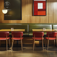 Modernes Holz-Esszimmer-Set mit quadratischen Lederstühlen, Tisch, Sofa und Sitzbank für Cafés und Restaurants