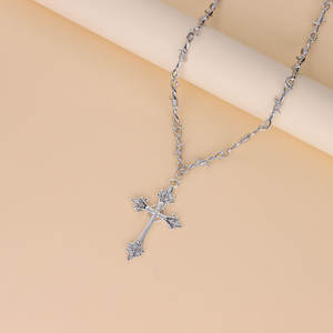 Collier ras du cou gothique rétro avec pendentif croix en argent tibétain et diamant blanc, bijoux de mode - Product Image 4