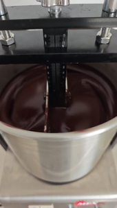 Nieuwe kleine steenmaler Melanger voor chocolade, stroomvoorzien, 1 jaar garantie - Product Image 4