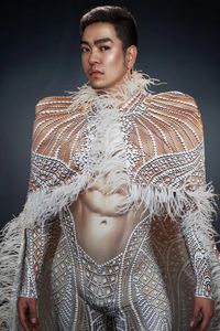 <span class=keywords><strong>Mono</strong></span> <span class=keywords><strong>de</strong></span> Diseñador para Hombre <span class=keywords><strong>con</strong></span> Patrón Blanco y <span class=keywords><strong>Capa</strong></span> Larga Desmontable para Club, <span class=keywords><strong>Fiesta</strong></span>, Espectáculo y Escenario, Conjuntos para Actuaciones <span class=keywords><strong>de</strong></span> Baile - Product Image 3