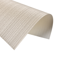 Papier peint vinyle PVC texturé ignifuge et imperméable Fumeng en gros, garantie 1 an pour les projets hôteliers, de divertissement et résidentiels