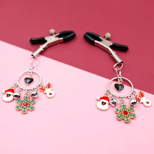 ที่หนีบหัวนมแบบใหม่ขายส่ง สำหรับเกมส์ SM คลิปหนีบหน้าอกสำหรับคู่รัก เลสเบี้ยน ใช้สำหรับอุปกรณ์พันธนาการ สำหรับคริสต์มาส - Product Image 6