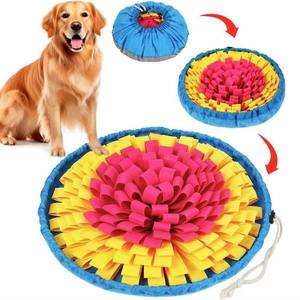 Tapis à renifler en feutre pour animaux de compagnie, rond, double usage, bol à nourriture lente, jouet de puzzle caché pour chien, pour la consommation d'énergie et le soulagement de l'ennui - Product Image 1