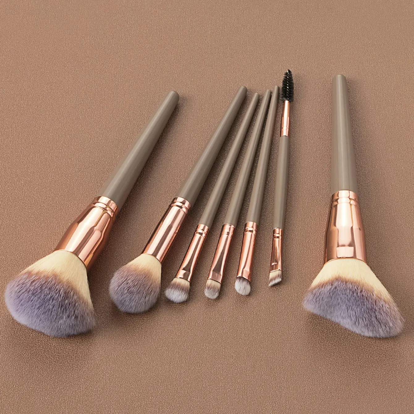 High Quality Low Price Vegan Synthetic Hair Wood Handle Black Makeup Brushes Cosmetic Custom Private Label Makeup Brush Set