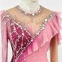 Robe de patinage artistique à manches longues dégradé rose magenta, ornée de strass faits à la main et de volants en maille, pour filles et adultes