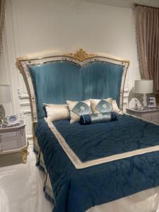 Lit king-size classique de luxe en bois de hêtre <span class=keywords><strong>avec</strong></span> tête de lit haute pour villa, propriétaire, <span class=keywords><strong>chambre</strong></span> à coucher, meubles d'intérieur - Product Image 3