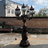 Farola Decorativa de Hierro Fundido Estilo Antiguo para Jardín en Venta
