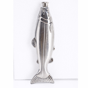 Gourde à liqueur en forme de poisson de 5 oz, en acier inoxydable 304 de qualité alimentaire, bouteille portable pour whisky, avec logo personnalisé pour cadeau de bar - Product Image 4