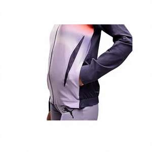 Chaqueta Deportiva para Mujer con Cierre Frontal, Manga Larga, Color Degradado, Ribete en Contraste, Secado Rápido, Corte Regular, Protección UV, Diseño a Cuadros - Product Image 2