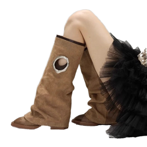 Bottines Chelsea rétro pour femmes en cuir véritable à bout carré, talon haut, semelle extérieure en caoutchouc, couleur unie, rehaussantes - Product Image 1