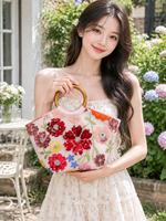 Tas Tote Wanita Gaya Pantai Bahan Poliester Berlapis Bordir Aplikasi 3D Bunga Payet Gagang Bambu Elegan Chic Terbaru