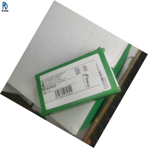 Module de contrôle d'automatisation industrielle PLC TM5SBET7 TM5 SBET7 - Product Image 1