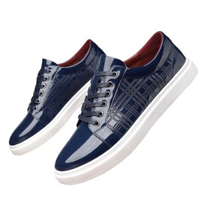 Chaussures habillées décontractées pour hommes à bout rond en polyester, à lacets, confortables, avec sangles brillantes, toutes saisons, tailles 39-48 - Product Image 4