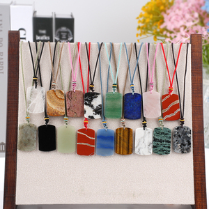 Collana con ciondolo rettangolare con corda cerata di cristallo naturale con etichetta quadrata per cani con ciondolo in pietra collana di corda per la pace e la sicurezza - Product Image 5